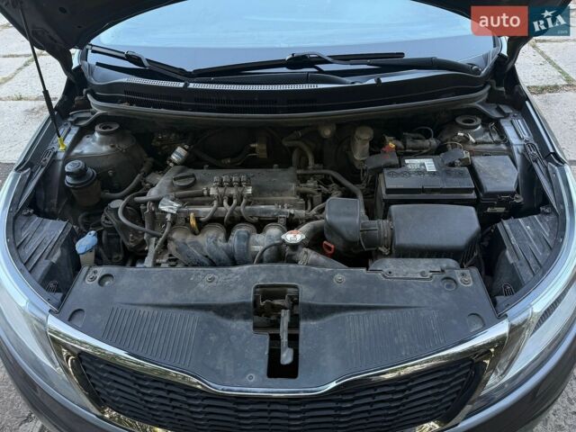 Сірий Кіа Ріо, об'ємом двигуна 1.4 л та пробігом 202 тис. км за 6500 $, фото 7 на Automoto.ua