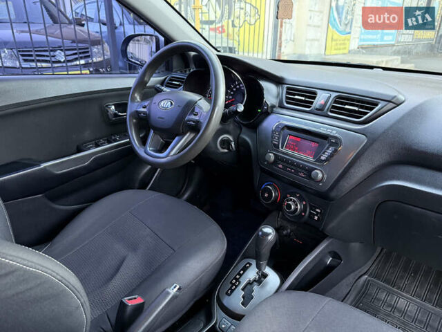 Серый Киа Рио, объемом двигателя 1.59 л и пробегом 254 тыс. км за 8499 $, фото 35 на Automoto.ua