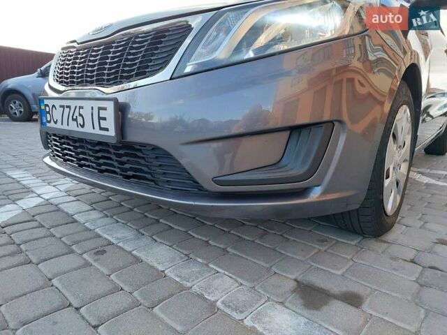 Серый Киа Рио, объемом двигателя 1.4 л и пробегом 95 тыс. км за 8500 $, фото 2 на Automoto.ua