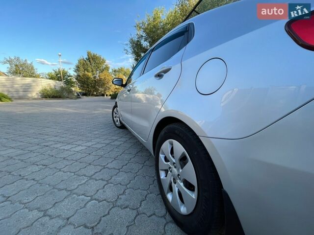 Сірий Кіа Ріо, об'ємом двигуна 1.4 л та пробігом 186 тис. км за 6999 $, фото 22 на Automoto.ua