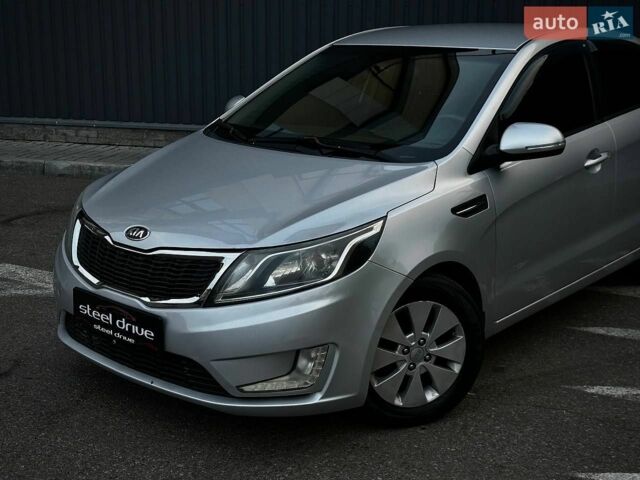 Серый Киа Рио, объемом двигателя 1.59 л и пробегом 232 тыс. км за 6999 $, фото 1 на Automoto.ua
