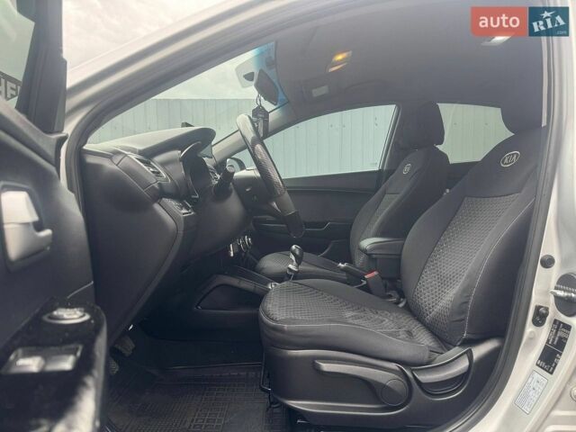 Серый Киа Рио, объемом двигателя 1.4 л и пробегом 319 тыс. км за 6490 $, фото 8 на Automoto.ua