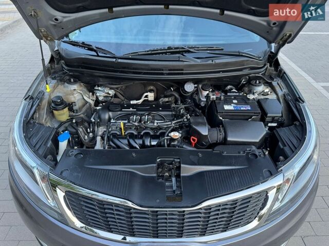 Серый Киа Рио, объемом двигателя 1.4 л и пробегом 87 тыс. км за 8950 $, фото 69 на Automoto.ua