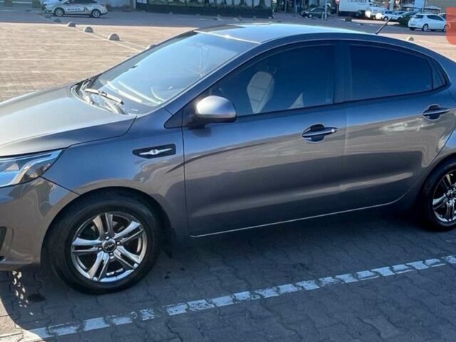 Серый Киа Рио, объемом двигателя 1.4 л и пробегом 73 тыс. км за 8800 $, фото 1 на Automoto.ua