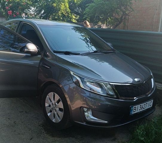 Серый Киа Рио, объемом двигателя 1.6 л и пробегом 194 тыс. км за 7800 $, фото 7 на Automoto.ua