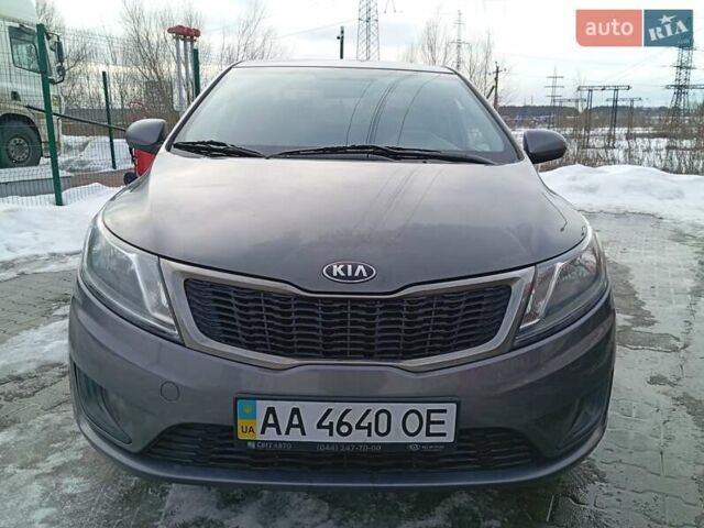 Серый Киа Рио, объемом двигателя 1.4 л и пробегом 160 тыс. км за 6800 $, фото 2 на Automoto.ua