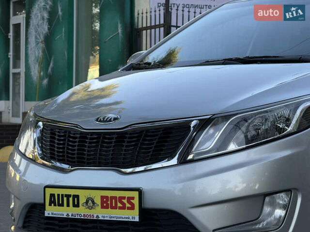 Серый Киа Рио, объемом двигателя 1.59 л и пробегом 254 тыс. км за 8499 $, фото 3 на Automoto.ua