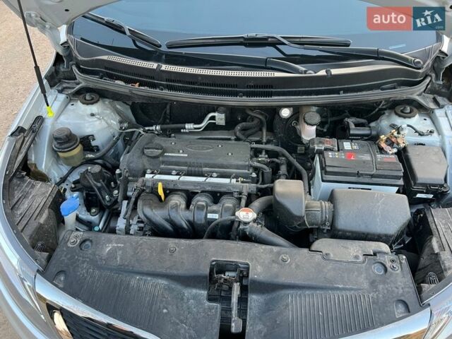 Серый Киа Рио, объемом двигателя 1.6 л и пробегом 25 тыс. км за 10200 $, фото 11 на Automoto.ua