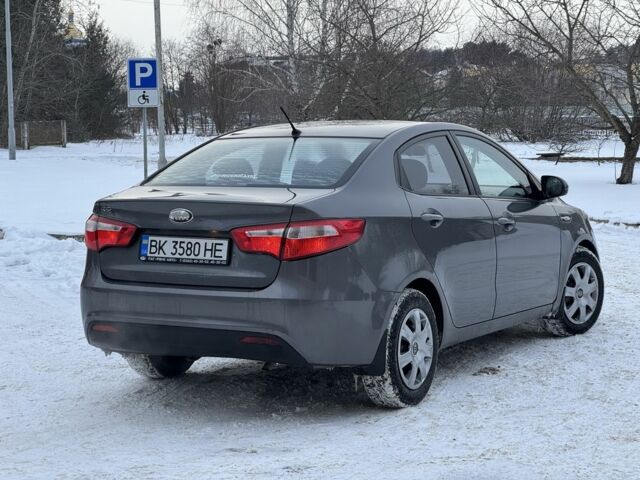 Серый Киа Рио, объемом двигателя 1.4 л и пробегом 260 тыс. км за 7499 $, фото 4 на Automoto.ua