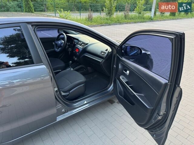 Серый Киа Рио, объемом двигателя 1.4 л и пробегом 87 тыс. км за 8950 $, фото 47 на Automoto.ua