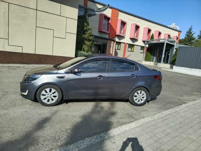 Серый Киа Рио, объемом двигателя 1.6 л и пробегом 177 тыс. км за 6904 $, фото 3 на Automoto.ua