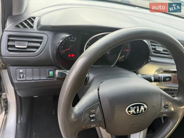 Серый Киа Рио, объемом двигателя 1.4 л и пробегом 100 тыс. км за 7500 $, фото 8 на Automoto.ua