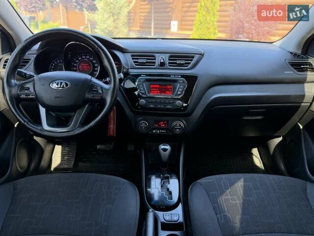 Серый Киа Рио, объемом двигателя 1.59 л и пробегом 131 тыс. км за 8800 $, фото 70 на Automoto.ua
