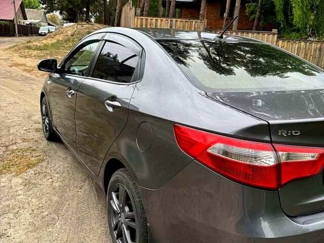 Сірий Кіа Ріо, об'ємом двигуна 1.4 л та пробігом 121 тис. км за 7500 $, фото 2 на Automoto.ua