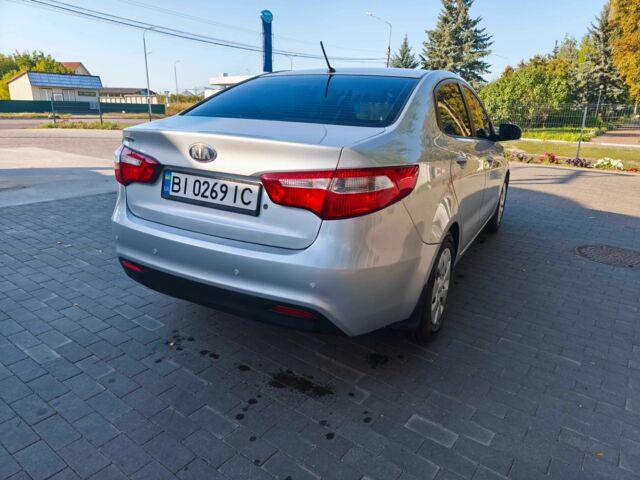 Серый Киа Рио, объемом двигателя 1.4 л и пробегом 175 тыс. км за 8100 $, фото 4 на Automoto.ua