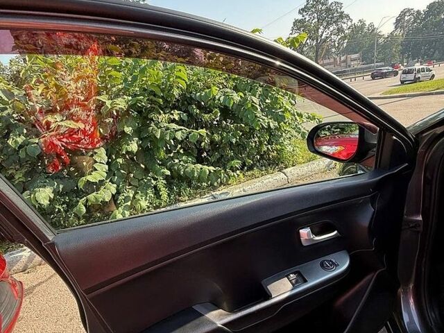 Сірий Кіа Ріо, об'ємом двигуна 1.4 л та пробігом 131 тис. км за 7400 $, фото 9 на Automoto.ua