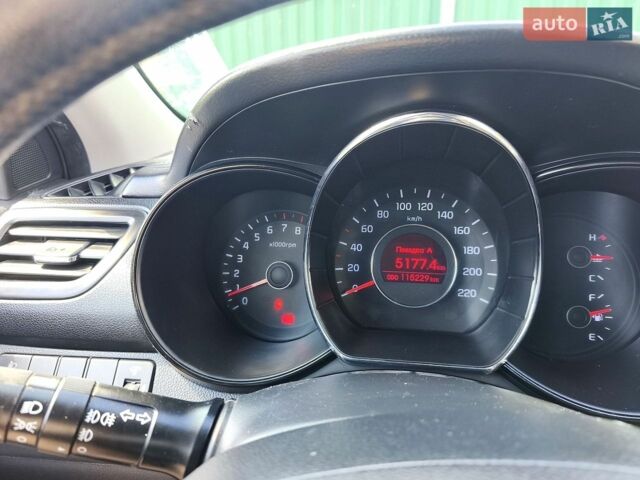 Сірий Кіа Ріо, об'ємом двигуна 1.59 л та пробігом 115 тис. км за 3500 $, фото 4 на Automoto.ua