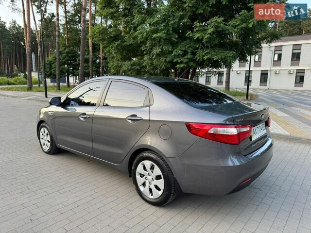 Серый Киа Рио, объемом двигателя 1.4 л и пробегом 87 тыс. км за 8950 $, фото 7 на Automoto.ua
