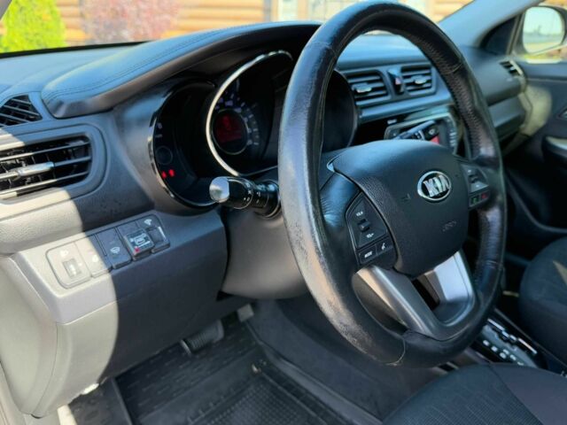 Серый Киа Рио, объемом двигателя 1.6 л и пробегом 131 тыс. км за 8800 $, фото 22 на Automoto.ua