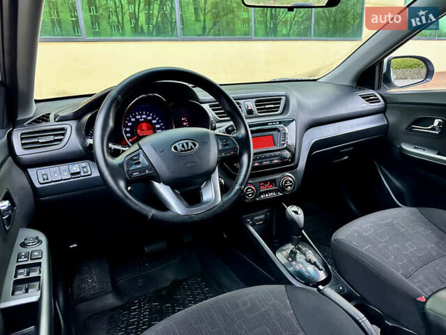 Серый Киа Рио, объемом двигателя 1.6 л и пробегом 168 тыс. км за 7800 $, фото 8 на Automoto.ua