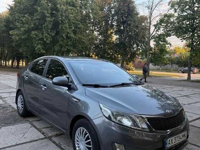 Сірий Кіа Ріо, об'ємом двигуна 1.4 л та пробігом 202 тис. км за 6500 $, фото 1 на Automoto.ua