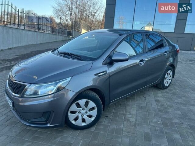 Серый Киа Рио, объемом двигателя 1.4 л и пробегом 160 тыс. км за 6700 $, фото 1 на Automoto.ua