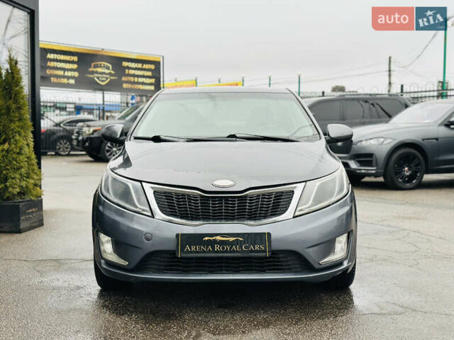 Серый Киа Рио, объемом двигателя 1.4 л и пробегом 245 тыс. км за 5900 $, фото 6 на Automoto.ua