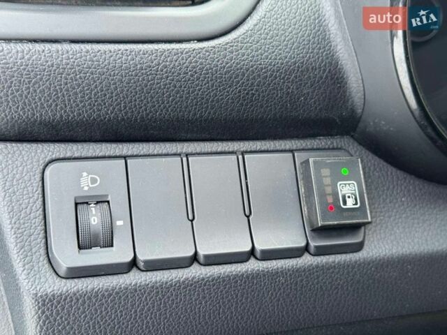 Серый Киа Рио, объемом двигателя 1.4 л и пробегом 260 тыс. км за 6950 $, фото 7 на Automoto.ua