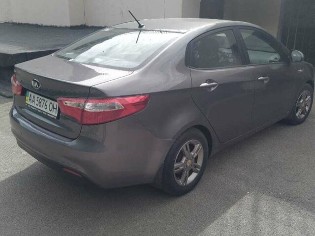 Сірий Кіа Ріо, об'ємом двигуна 1.4 л та пробігом 76 тис. км за 8999 $, фото 5 на Automoto.ua
