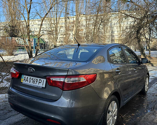 Серый Киа Рио, объемом двигателя 1.6 л и пробегом 96 тыс. км за 10800 $, фото 2 на Automoto.ua