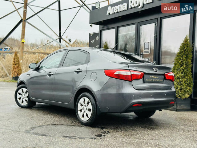 Серый Киа Рио, объемом двигателя 1.4 л и пробегом 245 тыс. км за 5900 $, фото 3 на Automoto.ua