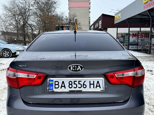 Серый Киа Рио, объемом двигателя 1.4 л и пробегом 15300 тыс. км за 7300 $, фото 5 на Automoto.ua