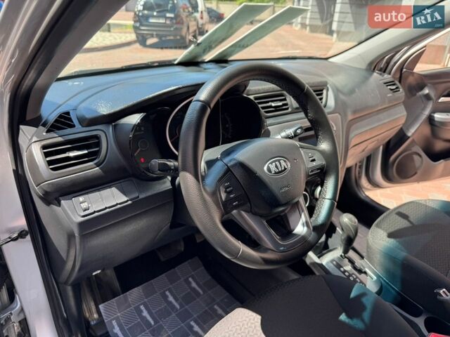 Сірий Кіа Ріо, об'ємом двигуна 1.4 л та пробігом 113 тис. км за 8350 $, фото 100 на Automoto.ua