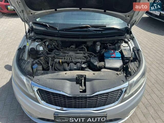Серый Киа Рио, объемом двигателя 1.6 л и пробегом 232 тыс. км за 8400 $, фото 24 на Automoto.ua