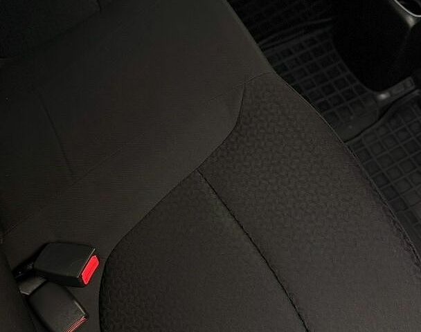 Серый Киа Рио, объемом двигателя 1.4 л и пробегом 91 тыс. км за 8450 $, фото 26 на Automoto.ua