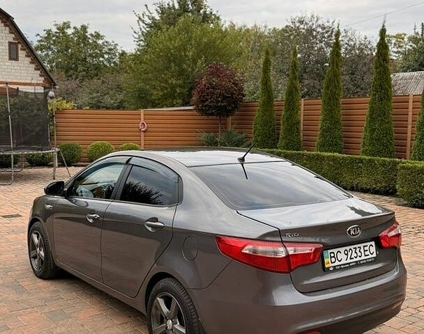Серый Киа Рио, объемом двигателя 1.4 л и пробегом 91 тыс. км за 8450 $, фото 2 на Automoto.ua