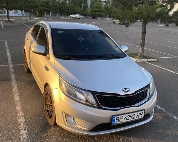 Серый Киа Рио, объемом двигателя 1.6 л и пробегом 176 тыс. км за 8200 $, фото 7 на Automoto.ua