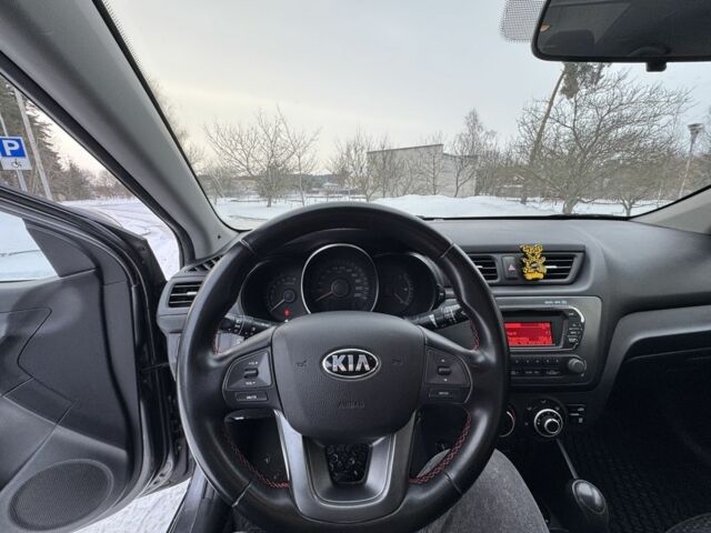 Серый Киа Рио, объемом двигателя 1.4 л и пробегом 260 тыс. км за 7499 $, фото 16 на Automoto.ua