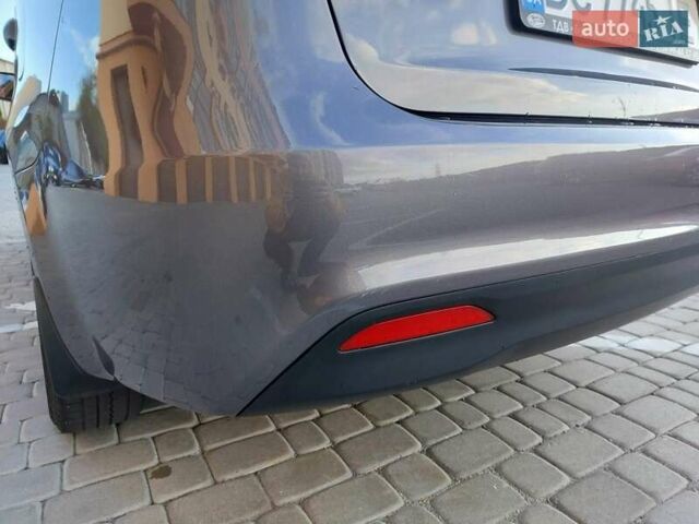 Серый Киа Рио, объемом двигателя 1.4 л и пробегом 95 тыс. км за 8500 $, фото 19 на Automoto.ua