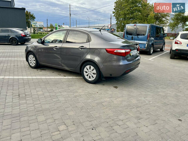 Серый Киа Рио, объемом двигателя 1.6 л и пробегом 190 тыс. км за 7000 $, фото 2 на Automoto.ua