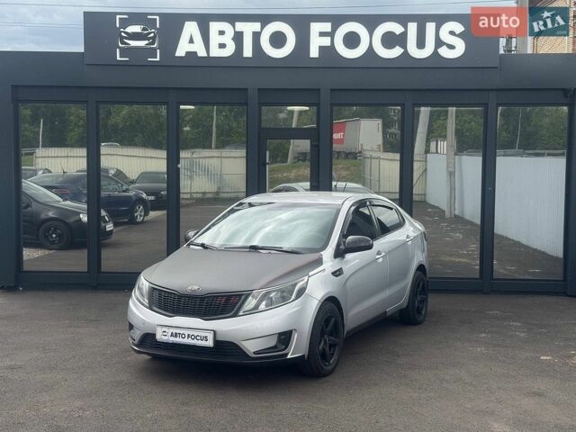 Серый Киа Рио, объемом двигателя 1.4 л и пробегом 319 тыс. км за 6490 $, фото 3 на Automoto.ua