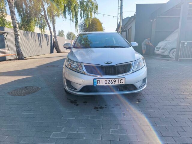 Серый Киа Рио, объемом двигателя 1.4 л и пробегом 175 тыс. км за 8100 $, фото 6 на Automoto.ua