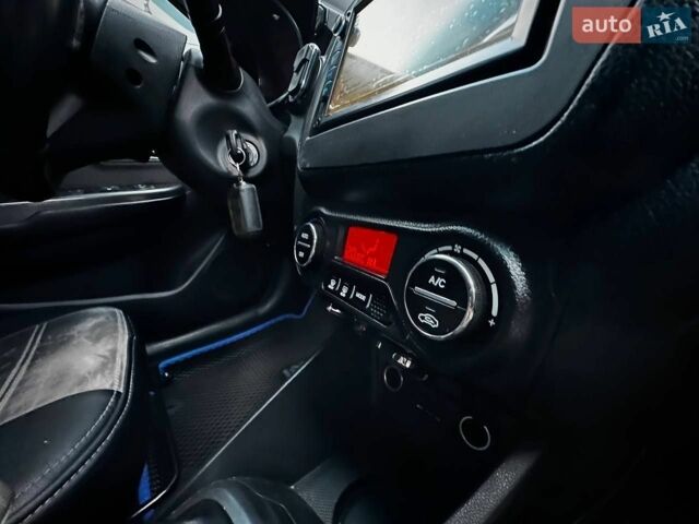 Серый Киа Рио, объемом двигателя 1.59 л и пробегом 232 тыс. км за 6999 $, фото 27 на Automoto.ua