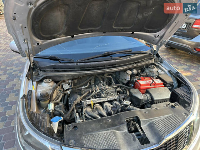 Сірий Кіа Ріо, об'ємом двигуна 1.4 л та пробігом 154 тис. км за 6900 $, фото 10 на Automoto.ua