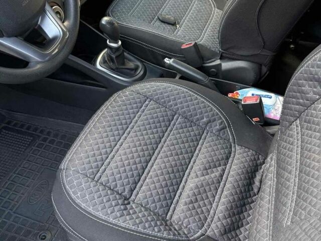 Серый Киа Рио, объемом двигателя 1.4 л и пробегом 104 тыс. км за 7000 $, фото 9 на Automoto.ua