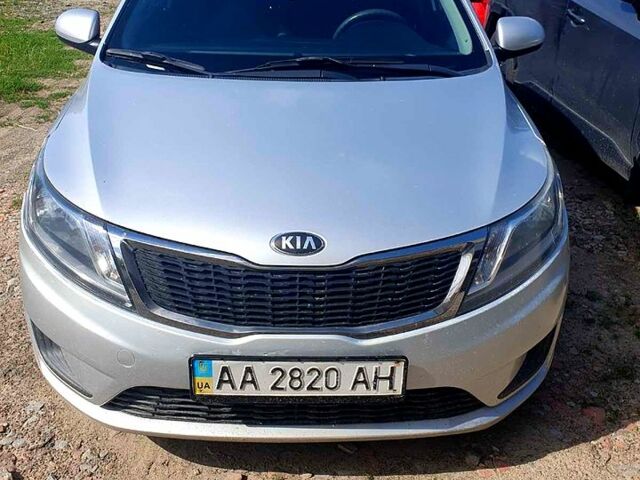 Серый Киа Рио, объемом двигателя 1.4 л и пробегом 145 тыс. км за 8210 $, фото 4 на Automoto.ua