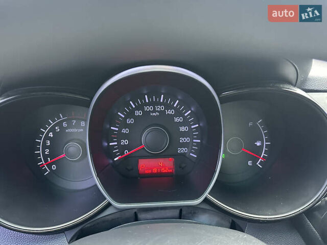 Серый Киа Рио, объемом двигателя 1.4 л и пробегом 191 тыс. км за 6400 $, фото 9 на Automoto.ua