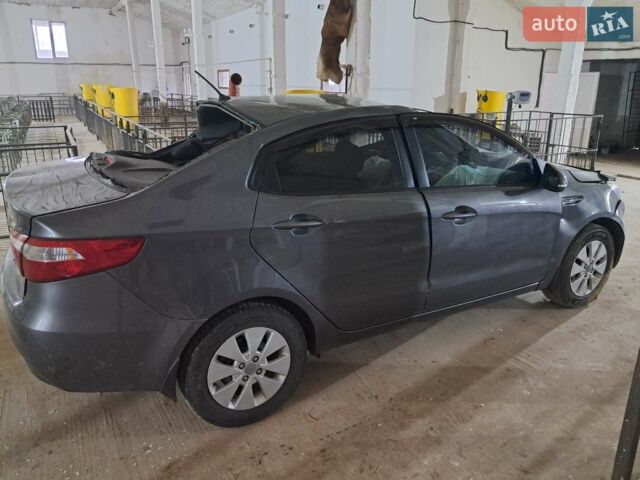 Серый Киа Рио, объемом двигателя 1.6 л и пробегом 260 тыс. км за 3700 $, фото 5 на Automoto.ua