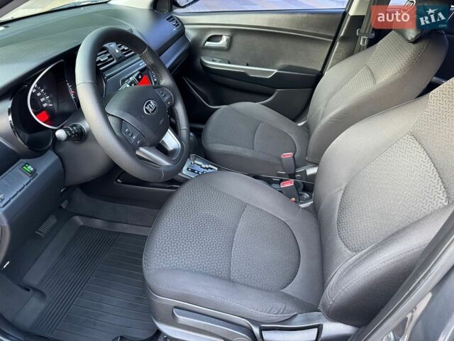 Сірий Кіа Ріо, об'ємом двигуна 1.4 л та пробігом 87 тис. км за 8950 $, фото 36 на Automoto.ua