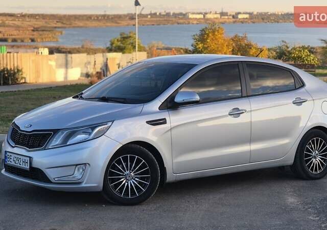 Киа Рио 2013 в Николаеве на Automoto.ua Серый Киа Рио, объемом двигателя 1.6 л и пробегом 177 тыс. км за 8499 $, фото 1 на Automoto.ua